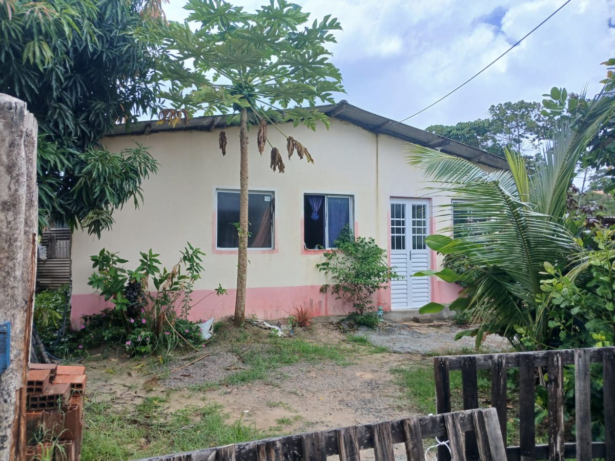 Terreno 15x26 com 2 casas